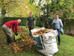 TRANSCEND CORPORATE TEAM SPENDS A DAY WITH ACORNS HOSPICE FOR THE THIRD YEAR RUNNING